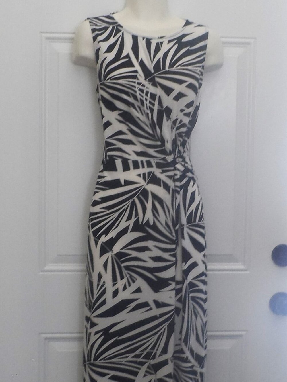 Maggy London - Side Twist Sleeveless Dress, sz. 8